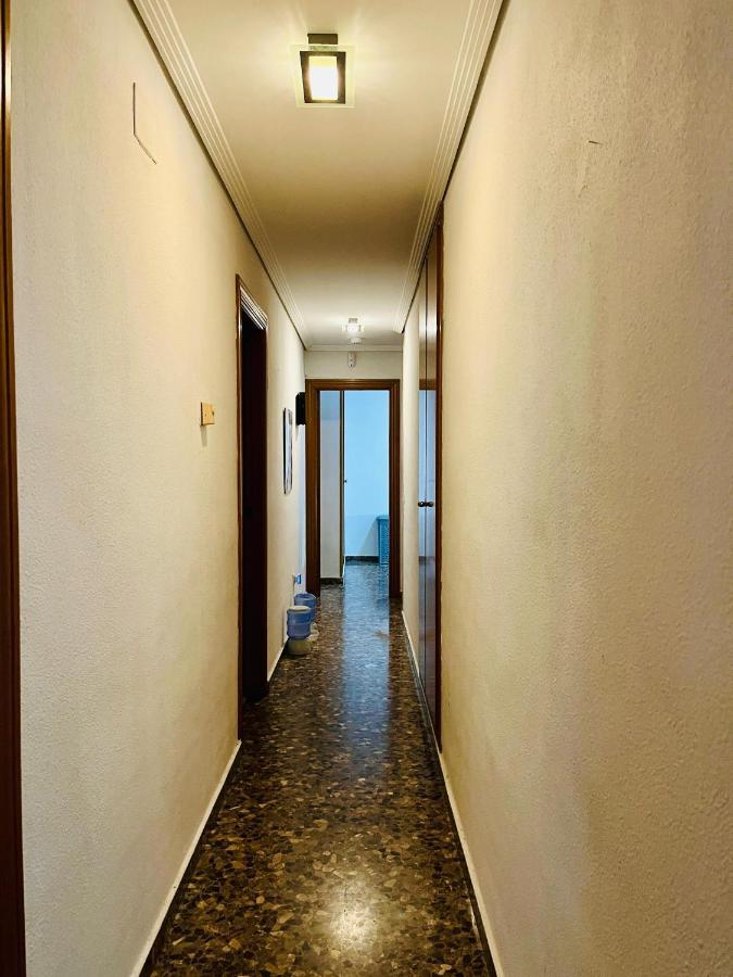 Apartamento Compartido Con Vista Al Puerto Valencia Apartment Luaran gambar