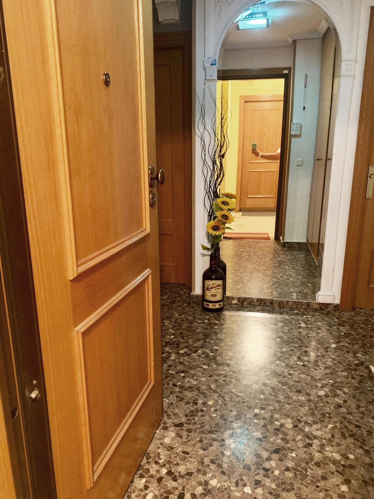 Apartamento Compartido Con Vista Al Puerto Valencia Apartment Luaran gambar